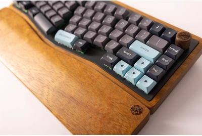 Wrist rest / naslon za ruke