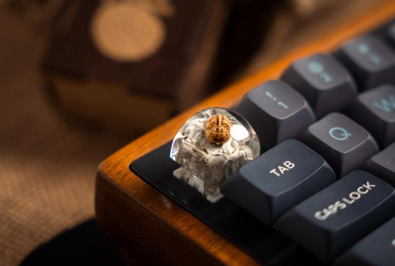 Artisan keycap