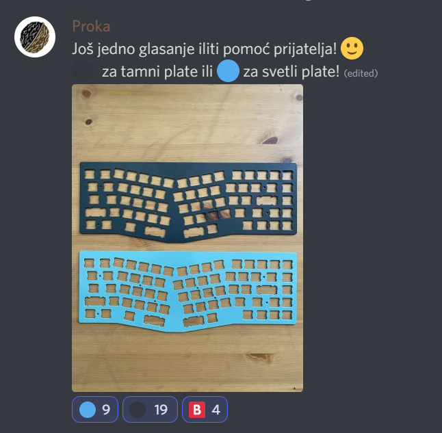 Slika sa YugoMK diskorda i prikaz rezultata glasanja.